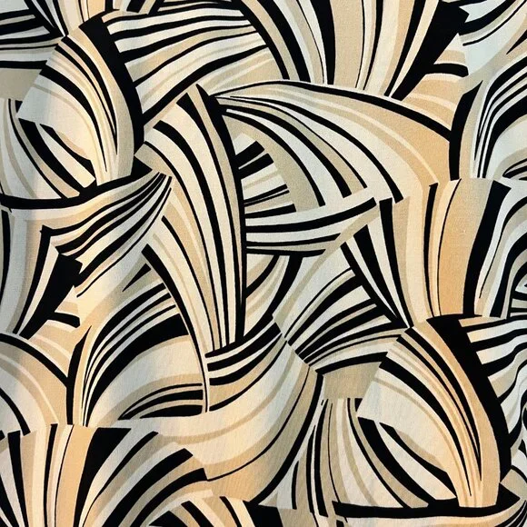 New York & Company Geometric Blouse (XL), Black & Cream - Picture 4 of 4